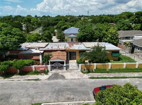 SHALIMAR AVENUE, KGN 3, 2761, St. Andrew Parish .